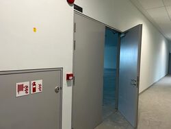 Kallang Way (D13), Factory #437517371